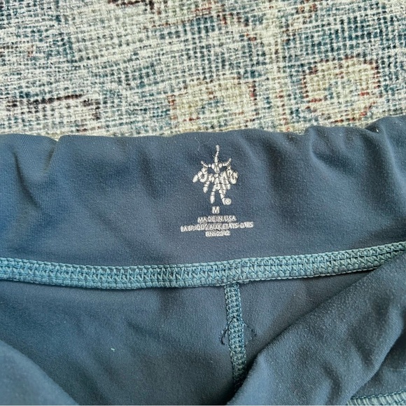 Vintage prana wide leg cropped yoga capri pants in blue | size medium - Picture 3 of 9
